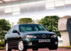 Nissan Primera Sedan (UK) '1999